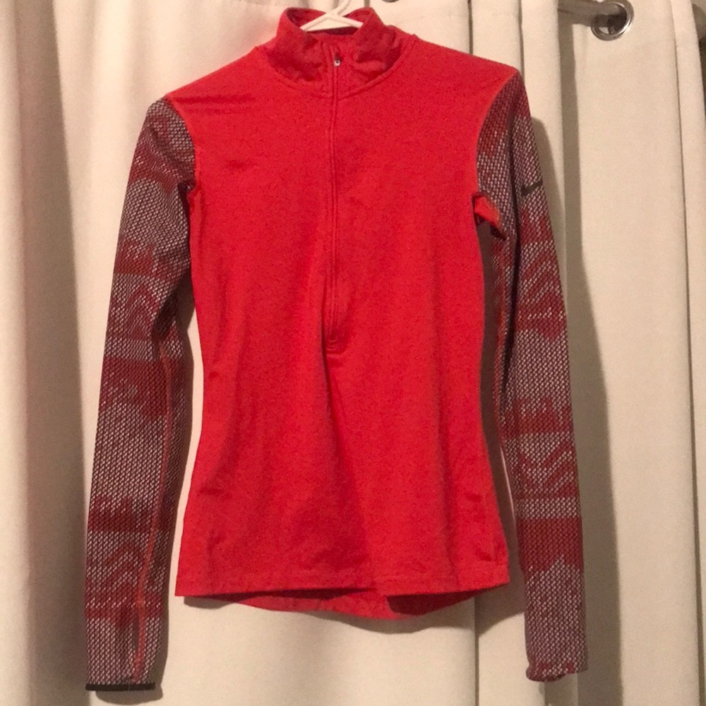 Nike pro dri•fit pullover with tribal print sleeves